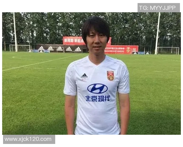 李铁在足球教练排名中的表现分析与未来发展趋势探讨